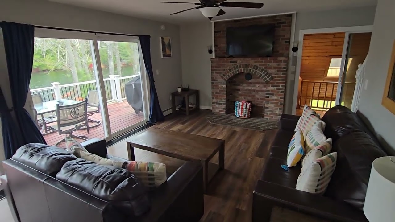 Waterfront Heaven - Updated, Modern and tons of Garage Hobby space - 884 Transalpine rd Lincoln