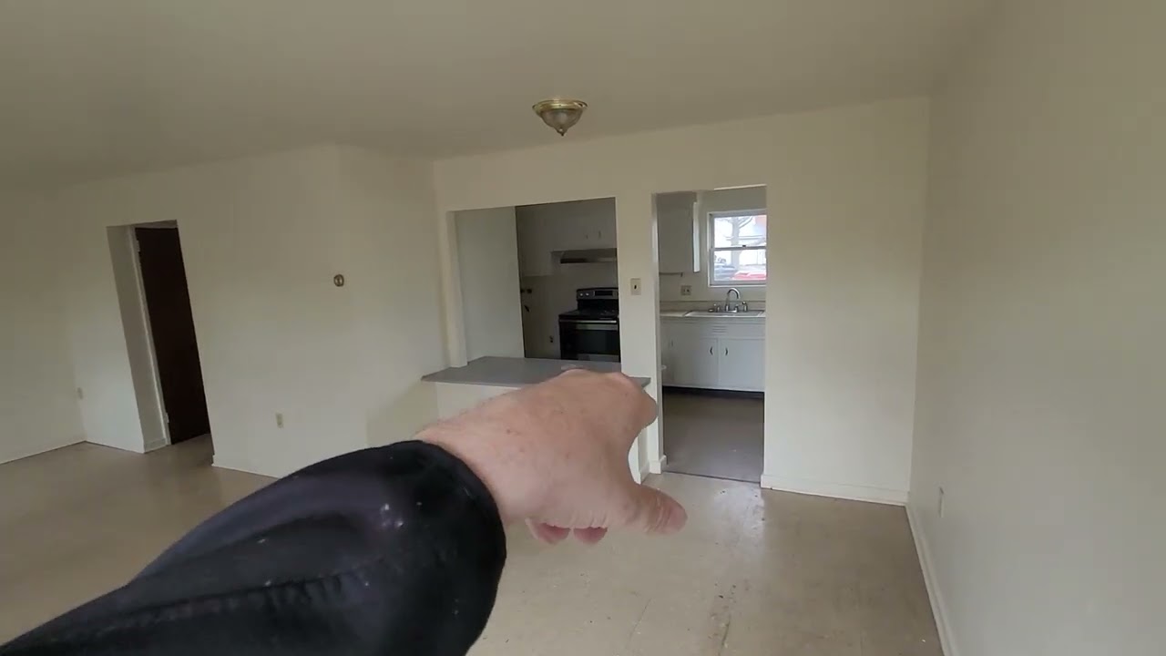 Intown 3 BR Townhouse with 1 & 1/2 Bath - 42 Mitchell St, Bangor