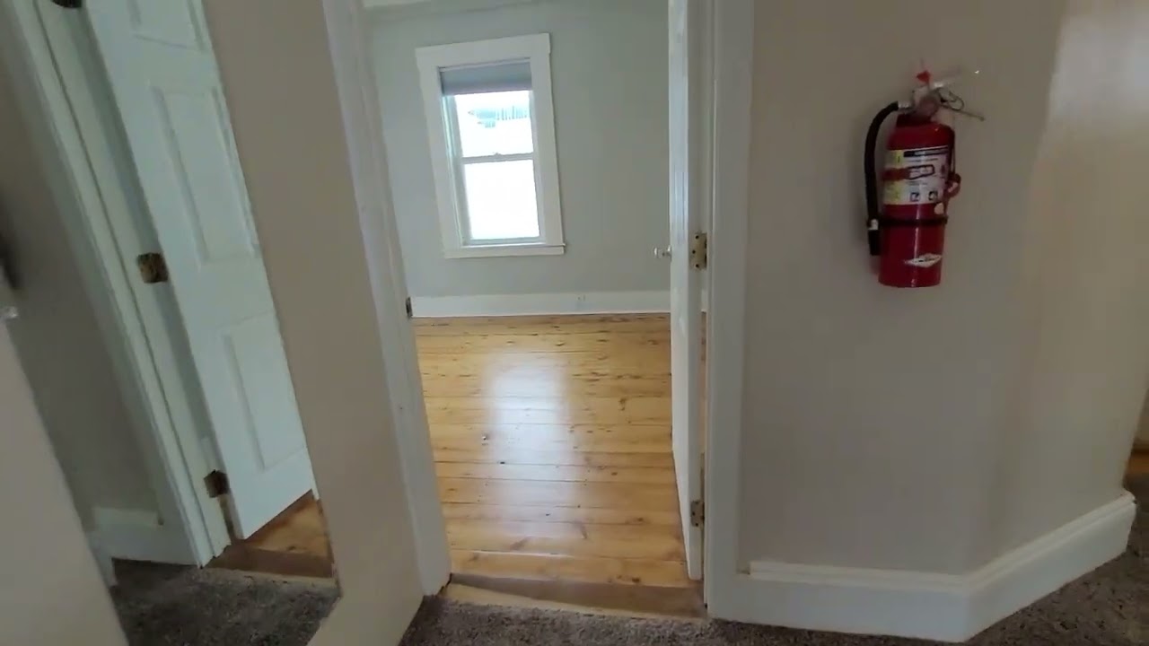 Intown 3 BR Home on Dead End street - 40 Getchell St Brewer