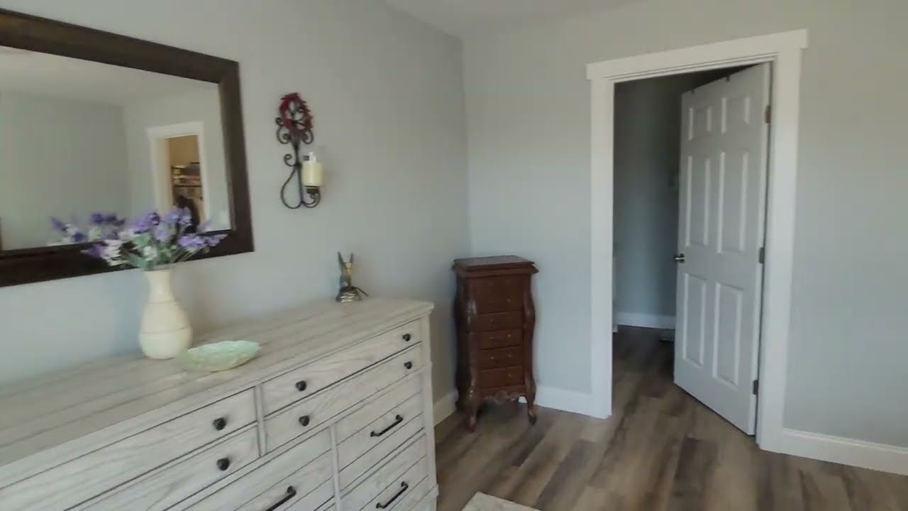 Upscale All 1-Floor Living 2 Br 2 Bath w/garage for Over-55 Tenants 104 Canaan Rd #22