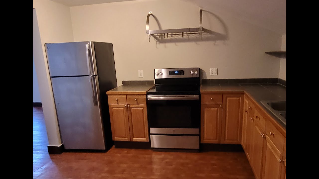 Downtown Loft w/ALL UTILS INCLUDED + free WiFi - 181 Court St #3