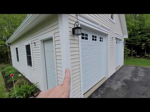 Bangor’s Best 3BR 3 BA Colonial – 4 Bay Garage & Generator --- 85 Tamarack Trail, Bangor Rental home